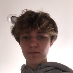 Meet your Posher, Adam